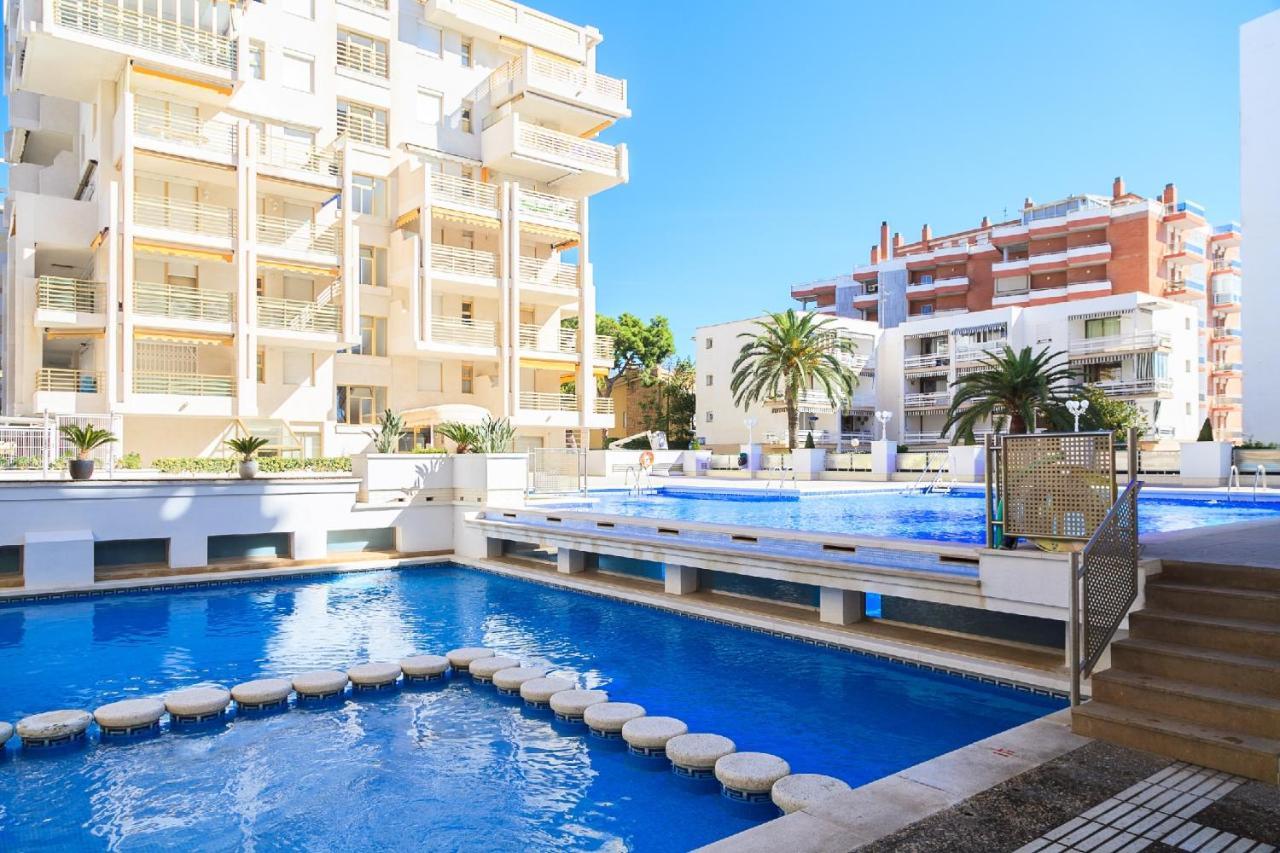 Uhc Novelty Apartments Salou Exterior foto