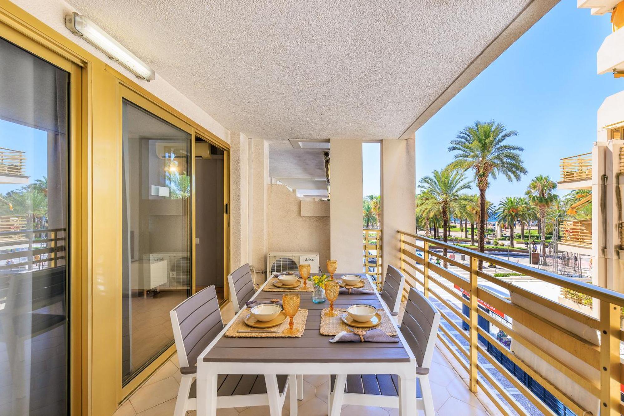 Uhc Novelty Apartments Salou Exterior foto
