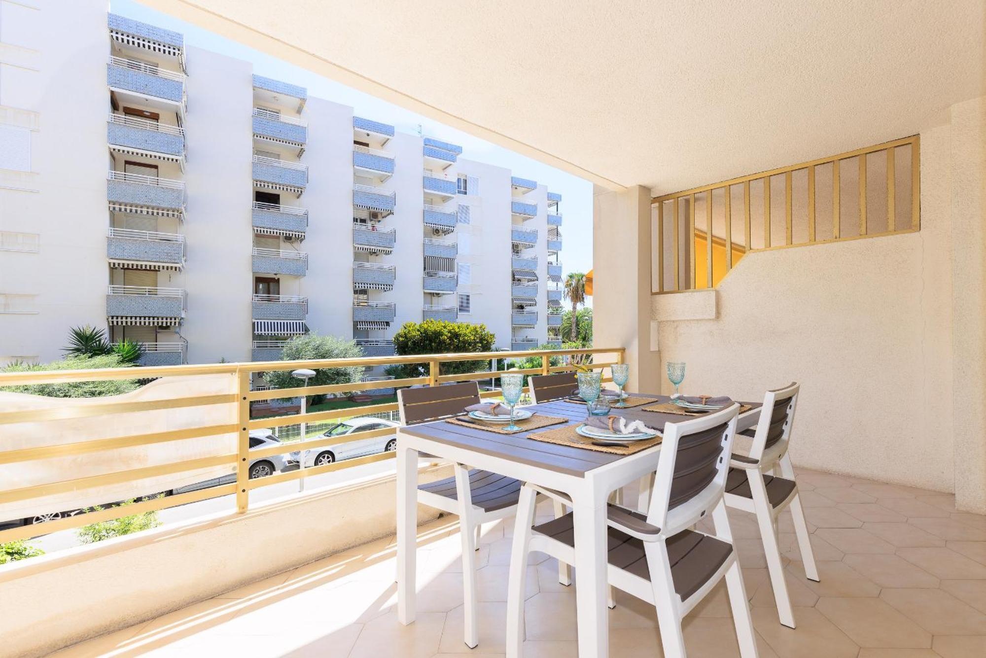 Uhc Novelty Apartments Salou Exterior foto