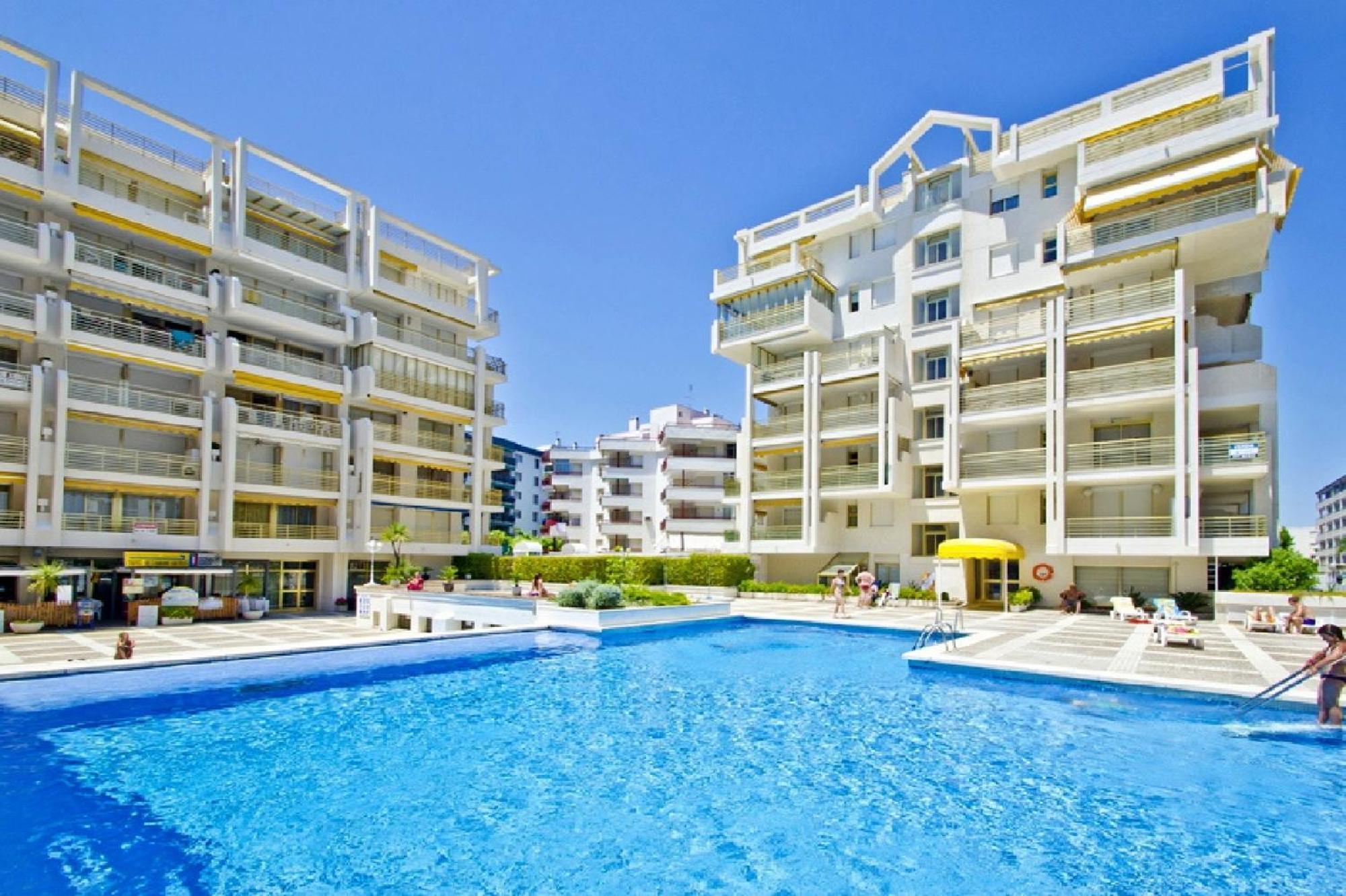 Uhc Novelty Apartments Salou Exterior foto